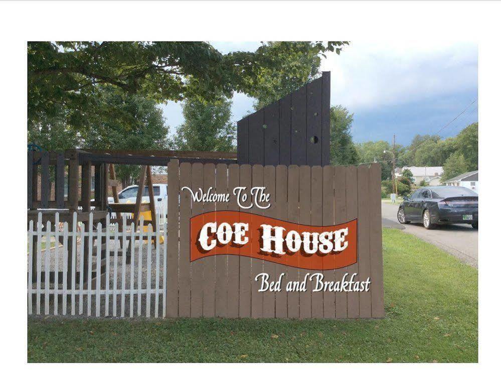 The Old Coe House Hotel Burkesville Exterior photo